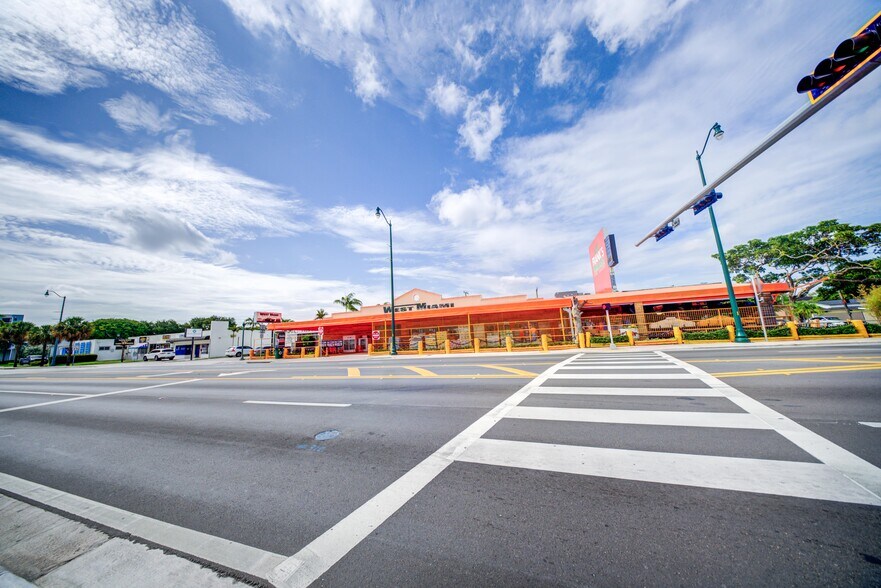 More Photos Of 6471 SW 8th St, West Miami General Retail For Sale