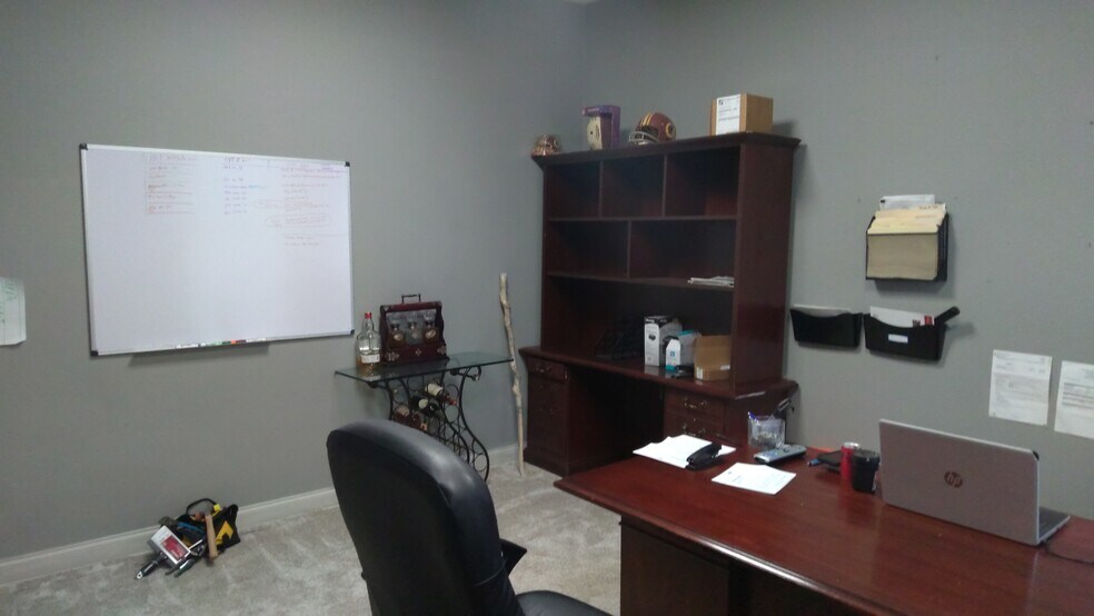 More Photos Of 545 E Montgomery St, Villa Rica Light Distribution For Sale