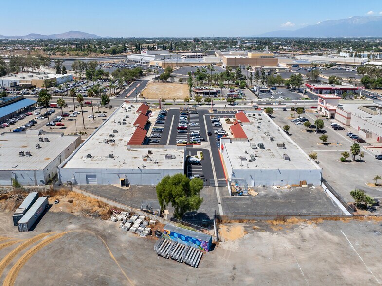 More Photos Of , San Bernardino General Retail For Sale