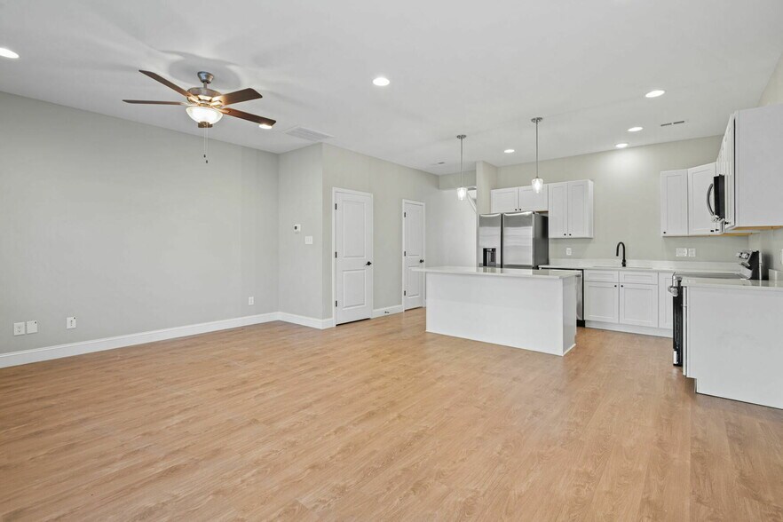 More Photos Of 4109 Pleasant Ridge Rd, Knoxville Apartments For Sale