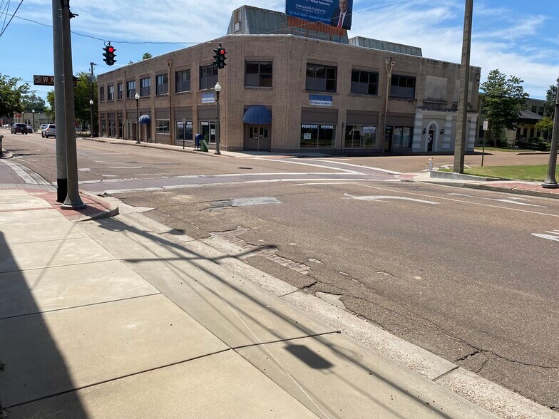 Primary Photo Of 305 W Market St, Greenwood Office Residential For Sale