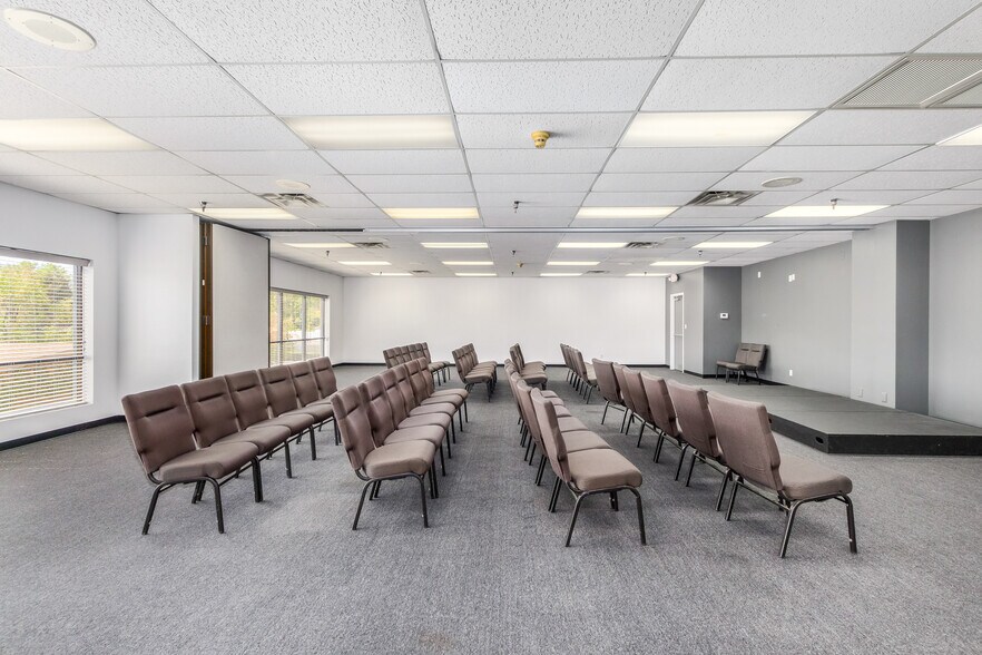 More Photos Of 655 E University Dr, Mesa Schools For Sale