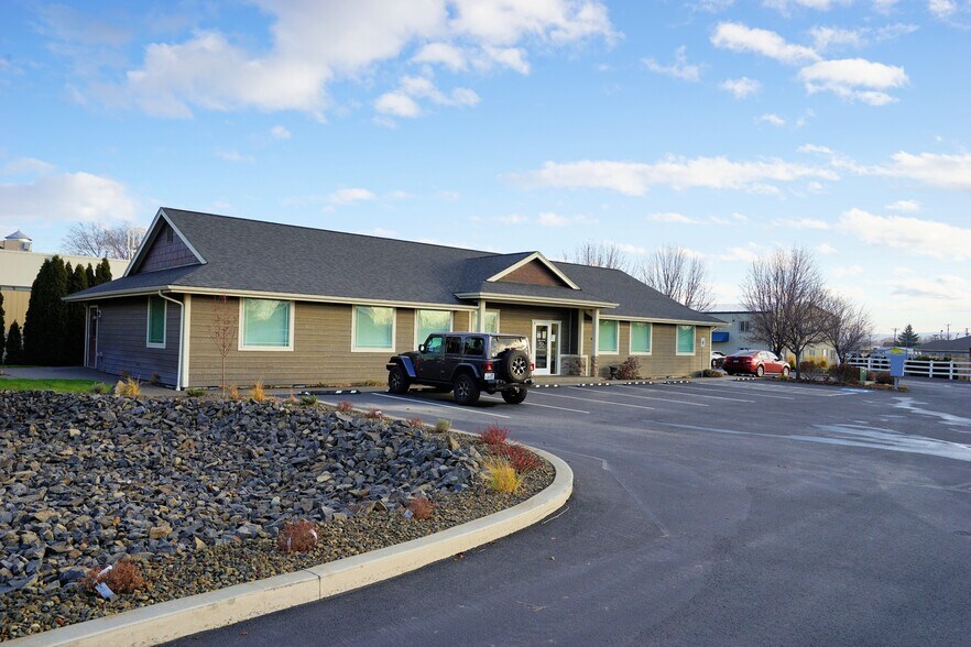 2410 Terrace Heights Dr, Yakima, WA 98901 Office For Lease