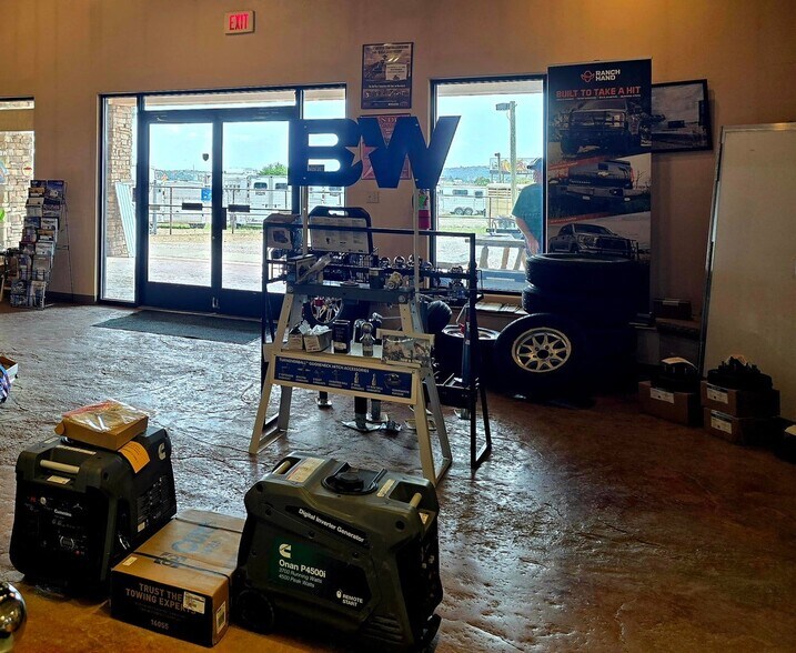 More Photos Of 1435 NM 333, Edgewood Warehouse For Sale