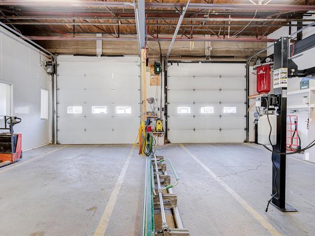 More Photos Of 1310-1360 Av St-Jacques, Saint-hyacinthe Storefront Retail Office For Lease