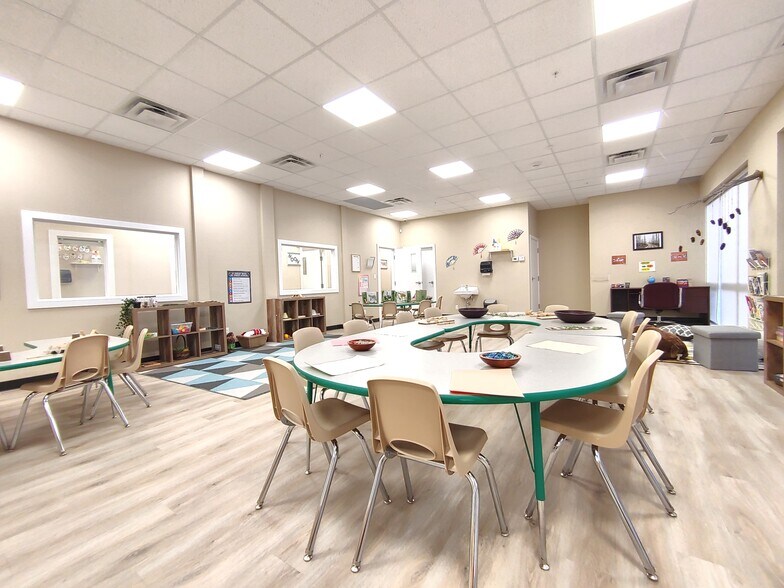 More Photos Of 10882 98 St NW, Edmonton Apartments For Sale