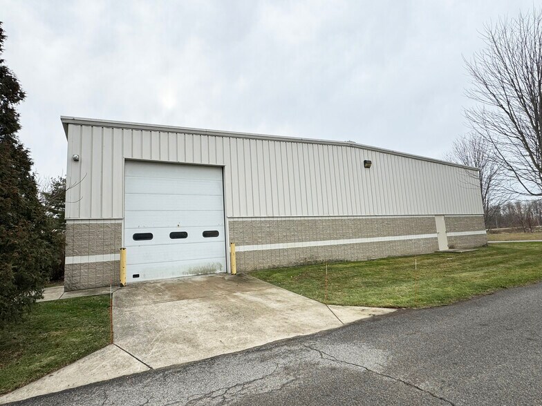 More Photos Of 4073 Meghan Beeler Ct, South Bend Flex For Sale