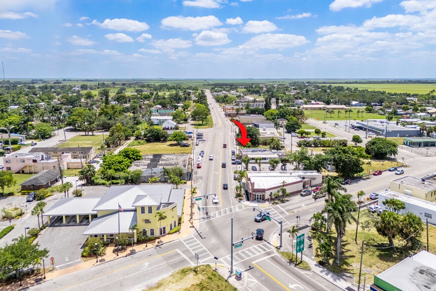 More Photos Of 149 S Lake Ave, Pahokee General Retail For Sale
