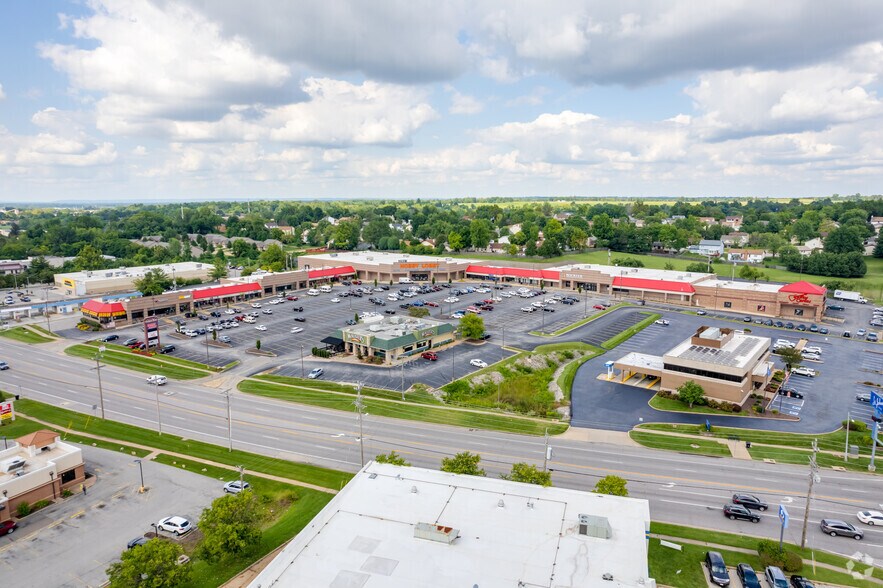 More Photos Of 11977 St. Charles Rock Rd, Bridgeton General Retail For Lease