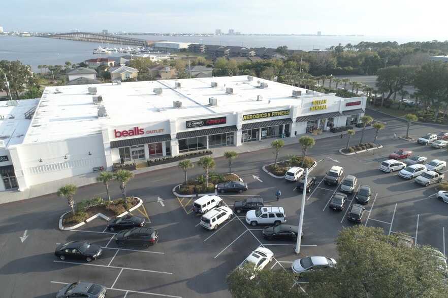 More Photos Of 1143-1153 Gulf Breeze Pky, Gulf Breeze Unknown For Lease