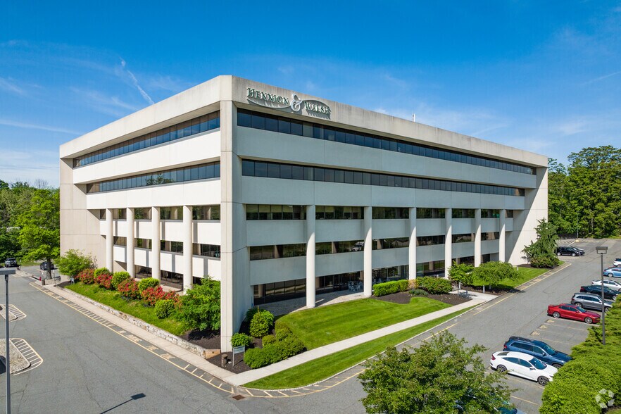 Primary Photo Of 2001 US Highway 46, Parsippany Coworking Space
