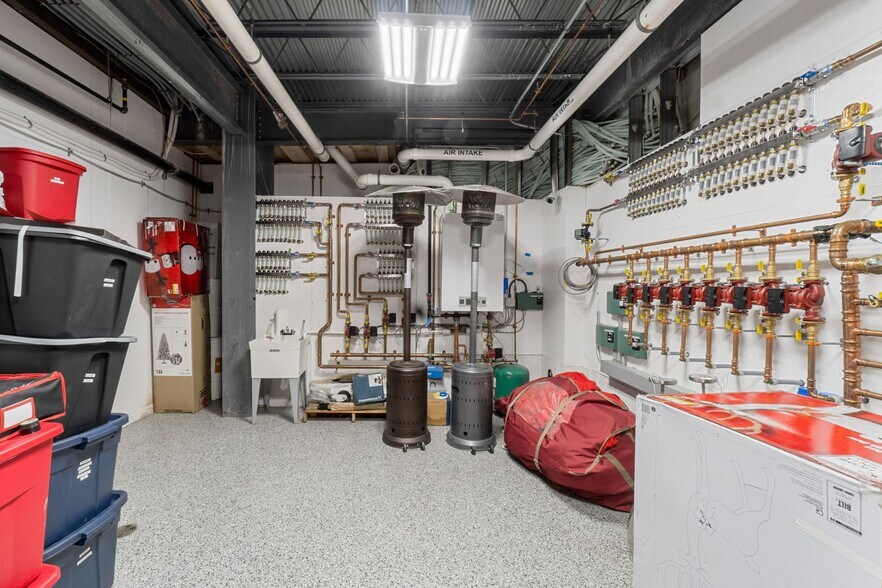 More Photos Of 2302 Turnpike St, North Andover General Retail For Sale