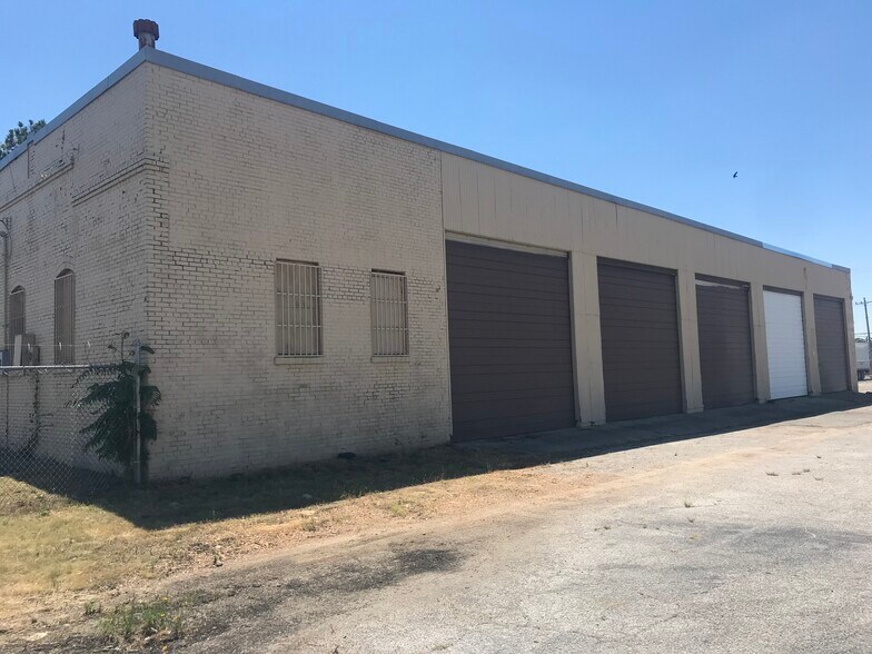 More Photos Of 147 Nebraska, Memphis Warehouse For Sale