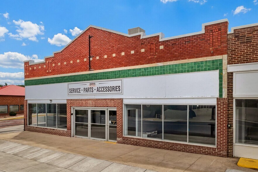 More Photos Of 430 E Main St, Trinidad Industrial For Sale