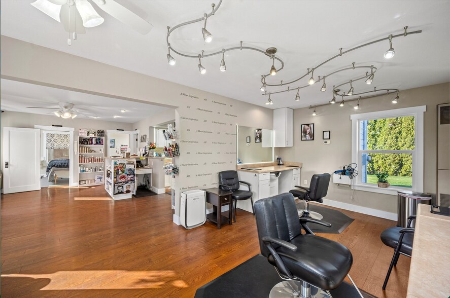 More Photos Of 401 N Stephen St, Clark Fork Storefront Retail Residential For Sale