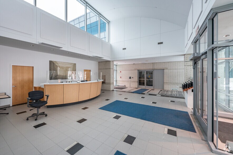 More Photos Of 6300 Wilson Mills Rd, Mayfield Village Office For Sale