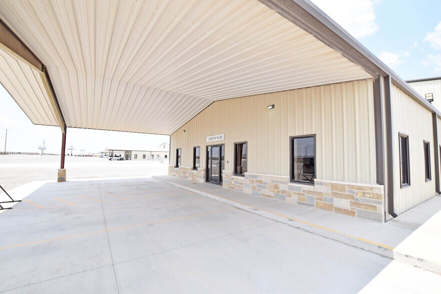 More Photos Of 13800 W Interstate 20 E, Odessa Industrial For Lease