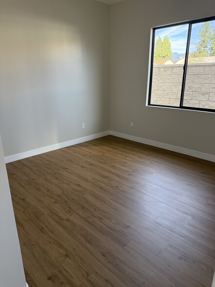 More Photos Of 9004 Olive St., Fontana Contractor Storage Yard For Lease