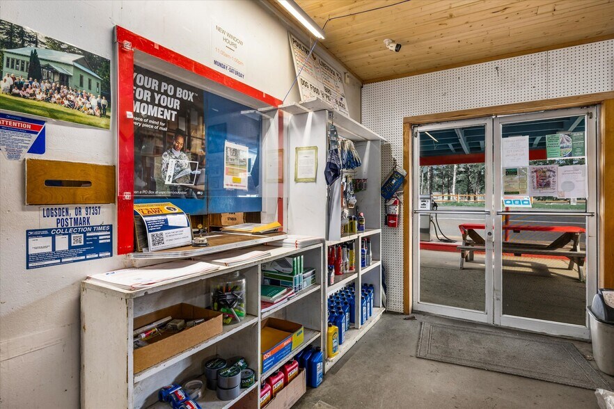 More Photos Of 7550 Logsden Rd, Logsden Convenience Store For Sale