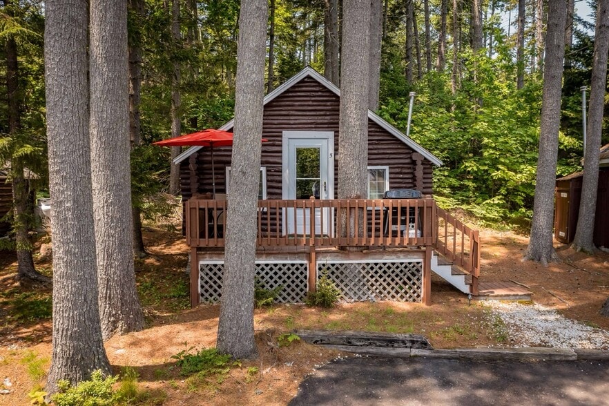 More Photos Of 2076 Atlantic Hwy, Lincolnville Hotel For Sale
