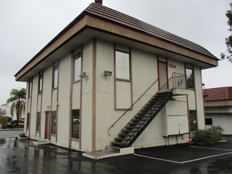 Primary Photo Of 1304 W Beverly Blvd, Montebello Office For Lease