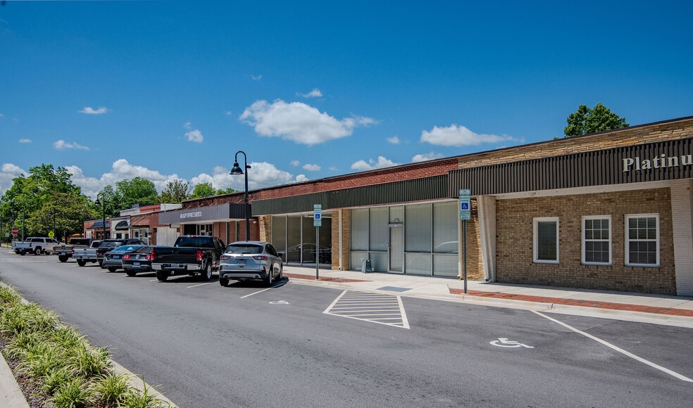 More Photos Of 515 New Bridge St, Jacksonville Freestanding For Lease
