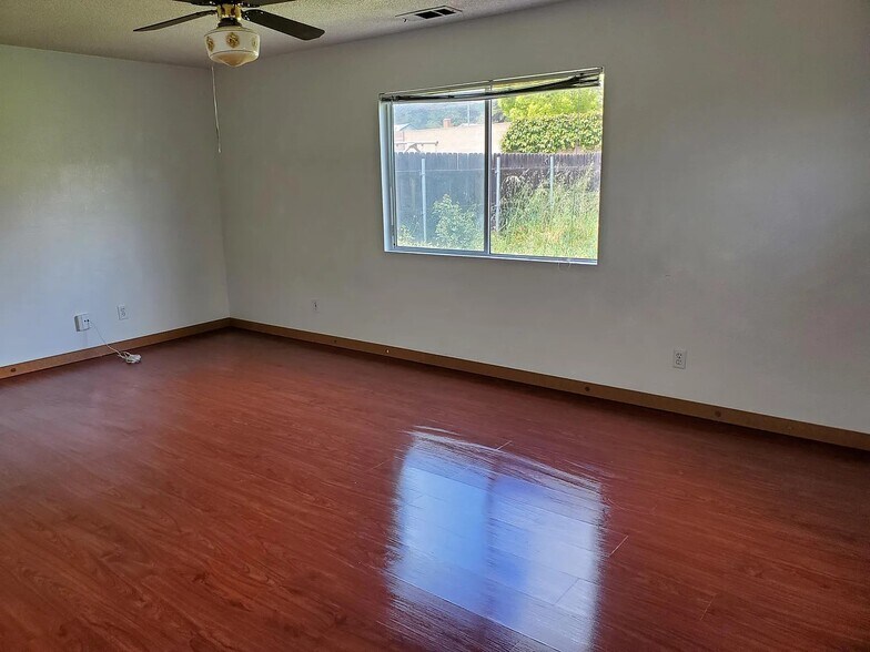 More Photos Of 616 N Citrus Ave, Escondido Specialty For Sale