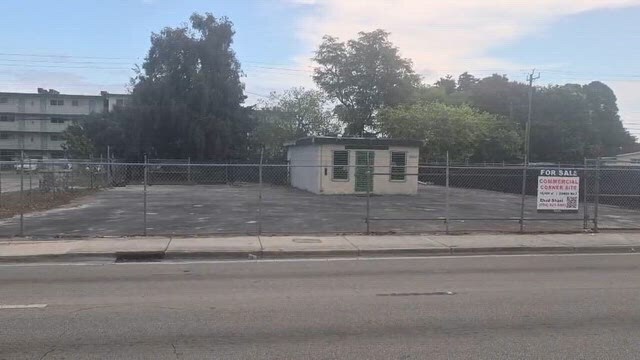 More Photos Of 11537 NW 27th Ave, Miami Auto Dealership For Sale