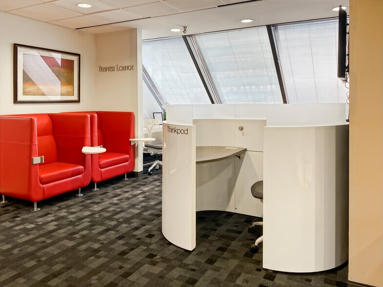 More Photos Of 800 S Gay St, Knoxville Coworking Space