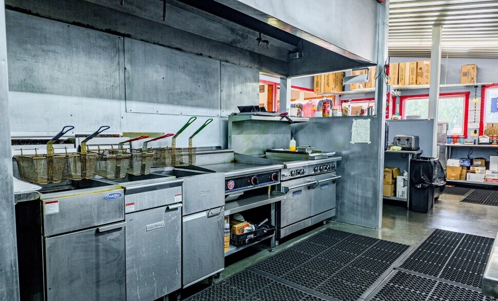 More Photos Of 8759 W US Highway 54, Roach Restaurant For Sale