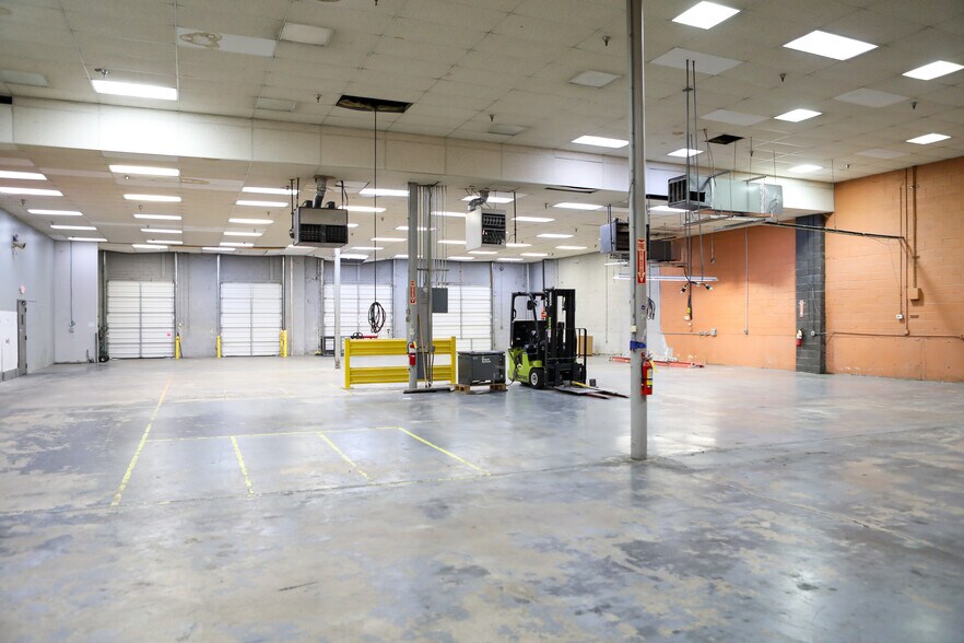 More Photos Of 1210-1212 Menlo Dr NW, Atlanta Warehouse For Sale