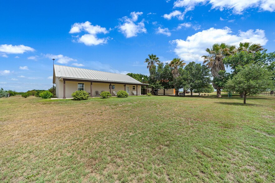 More Photos Of 14221 FM 2790, La Coste Warehouse For Sale