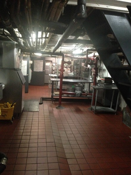 More Photos Of 151 E 19th St, New York Apartments For Lease