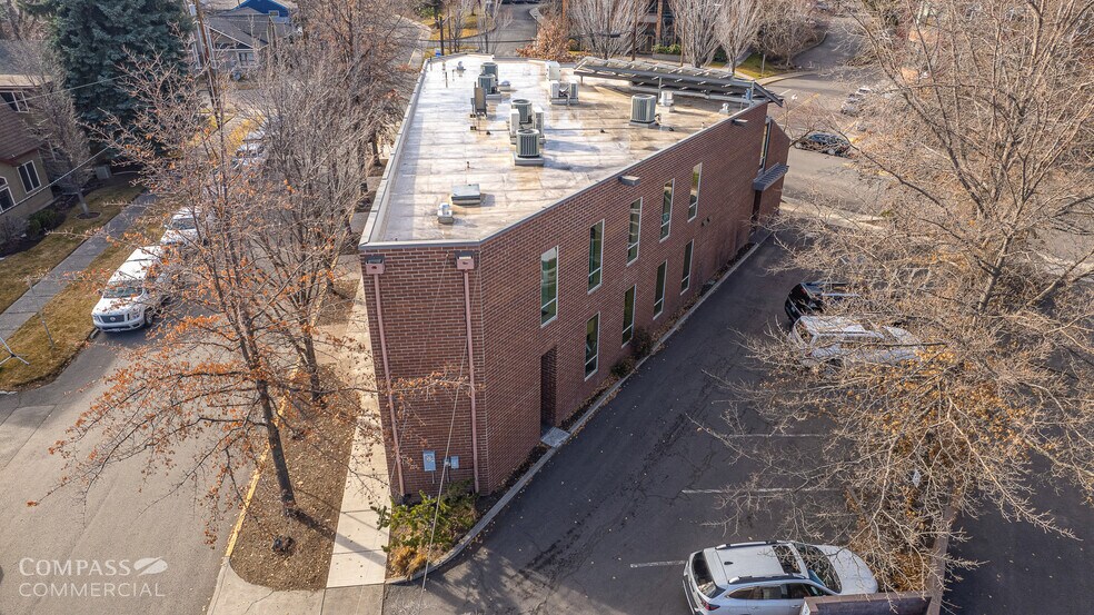 More Photos Of 18 NW Oregon Ave, Bend Medical For Sale