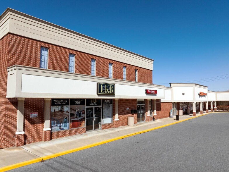 More Photos Of 301 Main St, Landisville Storefront For Sale