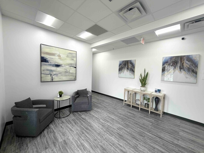 More Photos Of 4601 Old Shepard Place, Plano Medical For Sale
