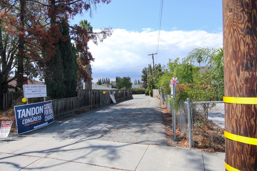More Photos Of 1133 Piedmont Rd, San Jose Schools For Sale