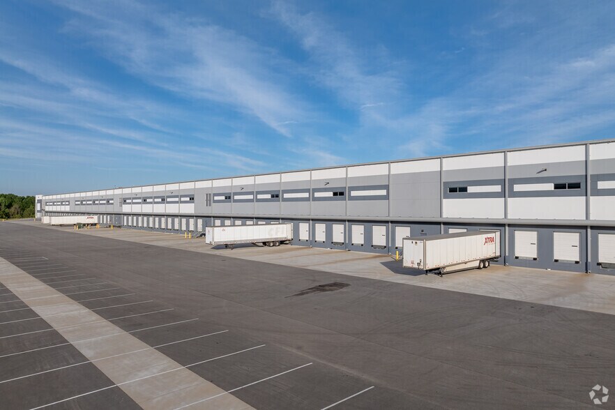 More Photos Of 480 Village Pkwy, Pendergrass Distribution For Lease