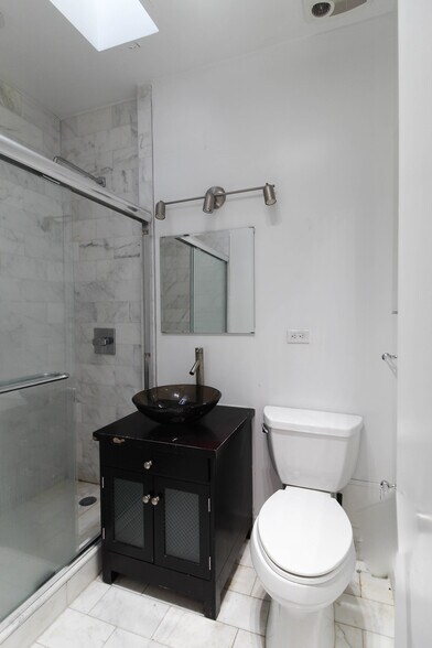 More Photos Of 133 E 35th St, New York Apartments For Sale