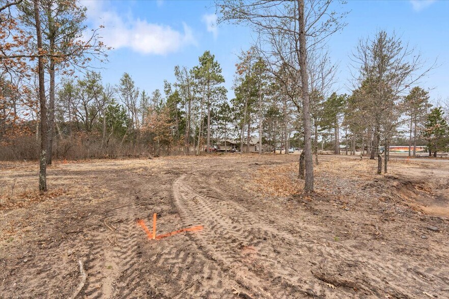 More Photos Of 1144 County Road D, Nekoosa General Retail For Sale