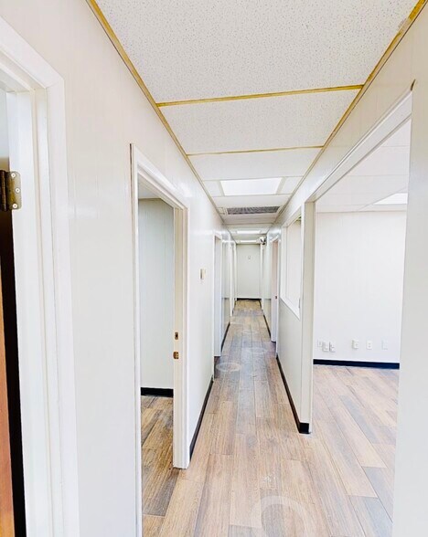 More Photos Of 1305 W Jackson Ave, Pasadena Manufacturing For Sale