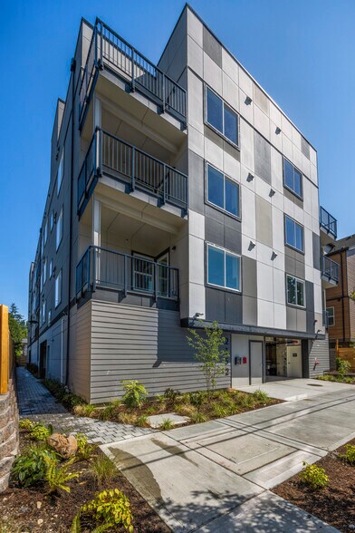 More Photos Of 2152 N 185th St, Shoreline Apartments For Sale