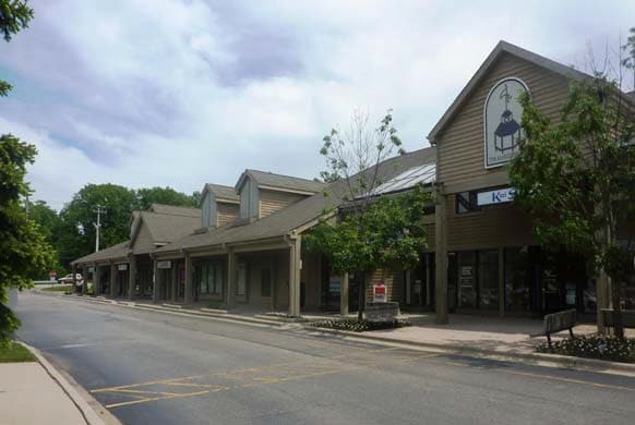 More Photos Of 5035-5075 Shoreline Rd, Lake Barrington Unknown For Lease