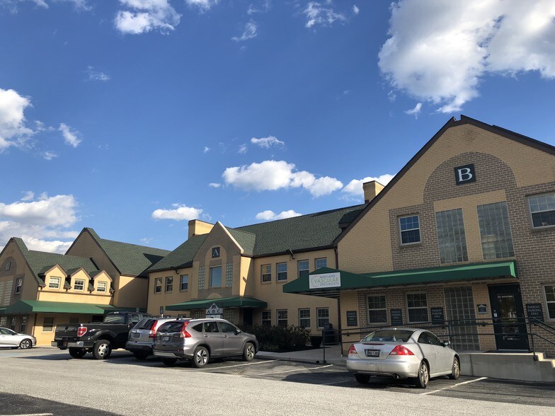 More Photos Of 1212 York Rd, Lutherville Medical For Lease