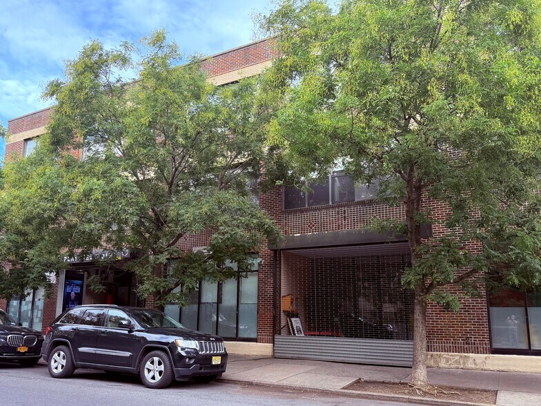 Primary Photo Of 31 Nassau Ave, Brooklyn Loft Creative Space For Lease