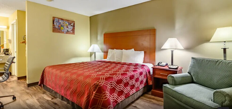 More Photos Of 1500 US Highway 72 E, Athens Hotel For Sale