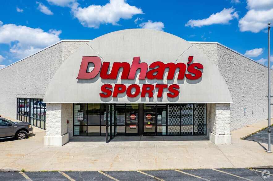 More Photos Of 590-594 Galleria Dr, Johnstown General Retail For Sale