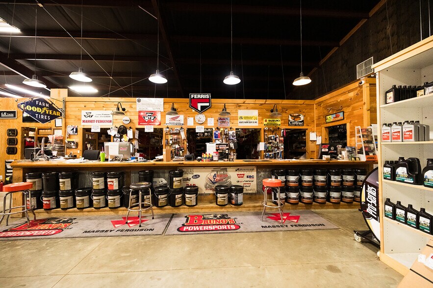 More Photos Of 5835 Highway 5, Cabot General Retail For Sale