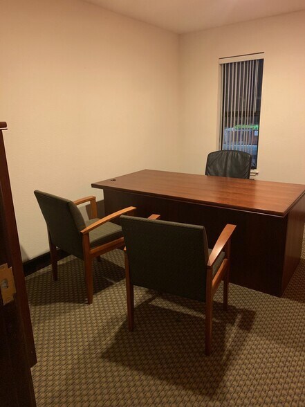 More Photos Of 418 Wilson Ave, Richmond Office For Sale