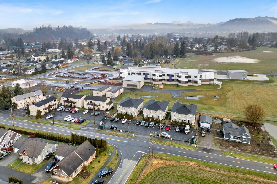 More Photos Of 412 Front St, Sumas Apartments For Sale